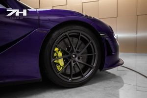 McLaren 750S bild 10