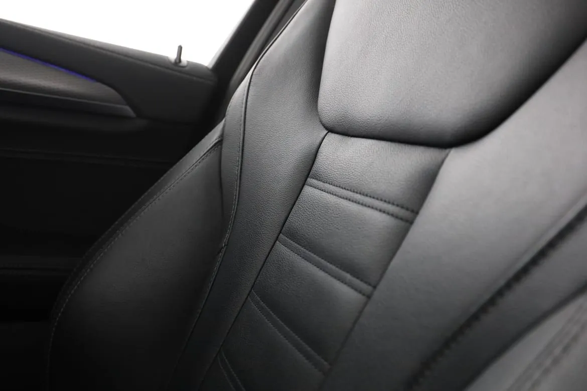 Vehicle image 36