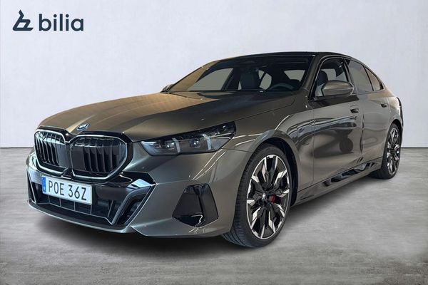 BMW 550 e xDrive Sedan M-sport Pro | DEMO | Panorama | B&W | Drag - 2027