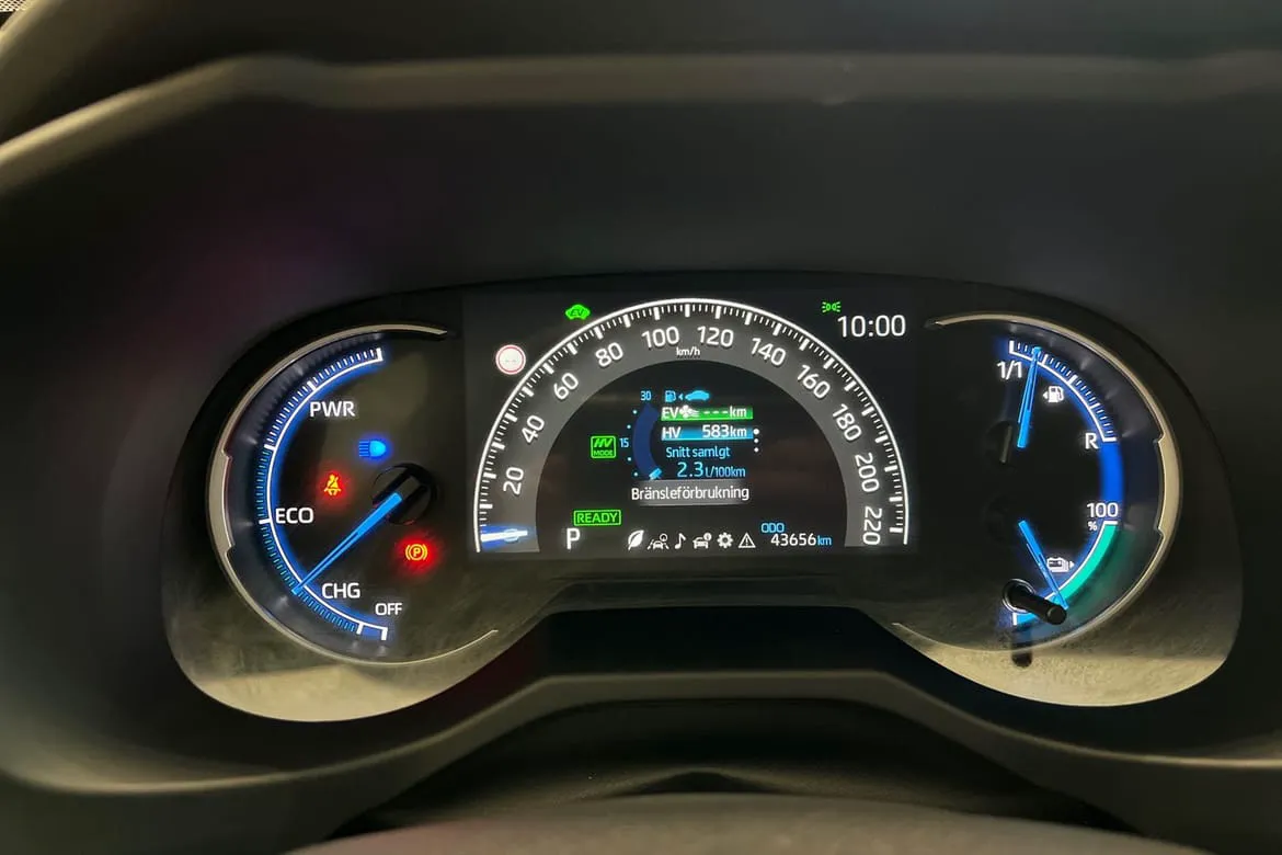 Vehicle image 15