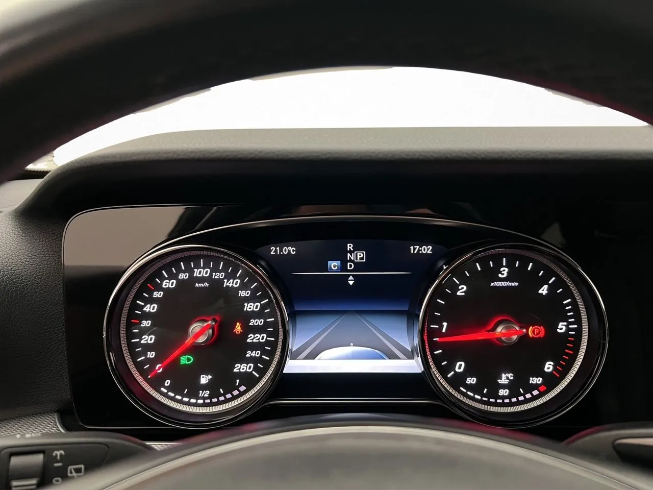 Vehicle image 20