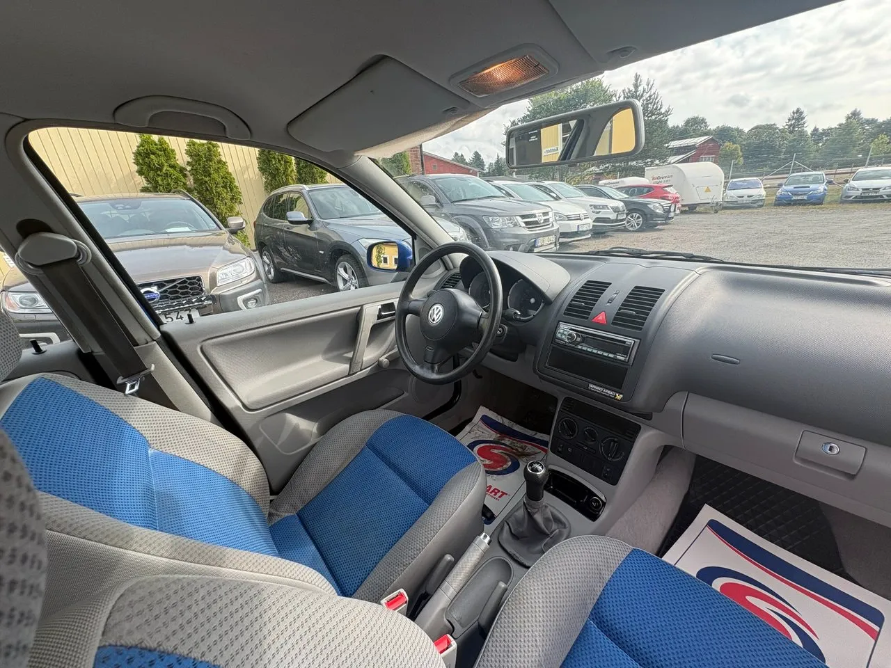 Vehicle image 6