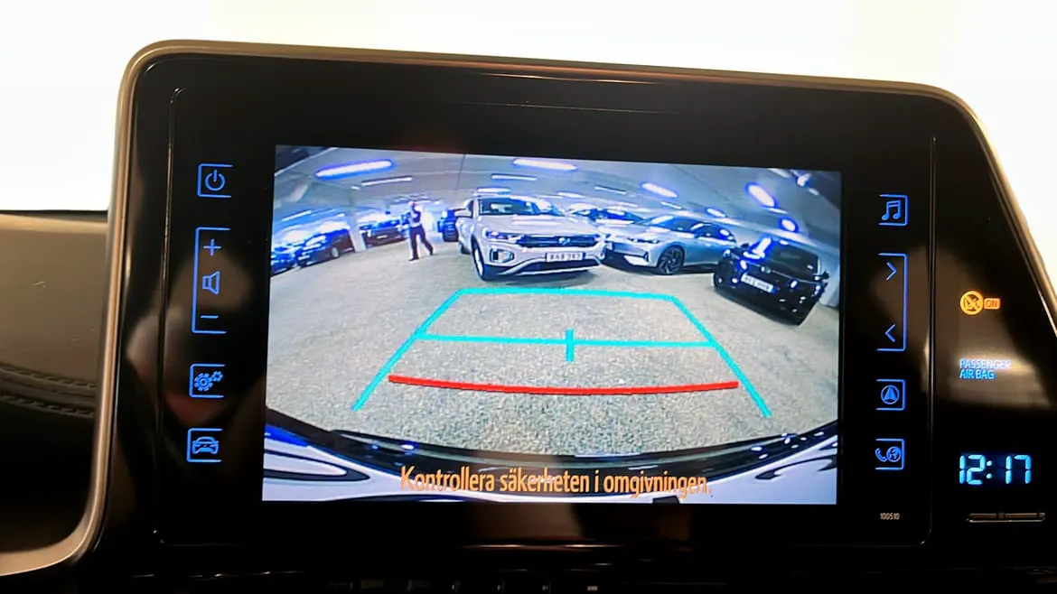 Vehicle image 7