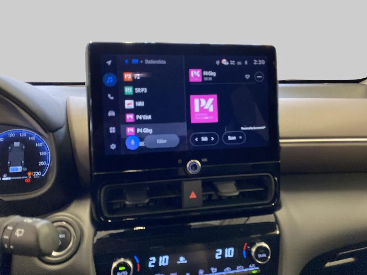 Vehicle image 14