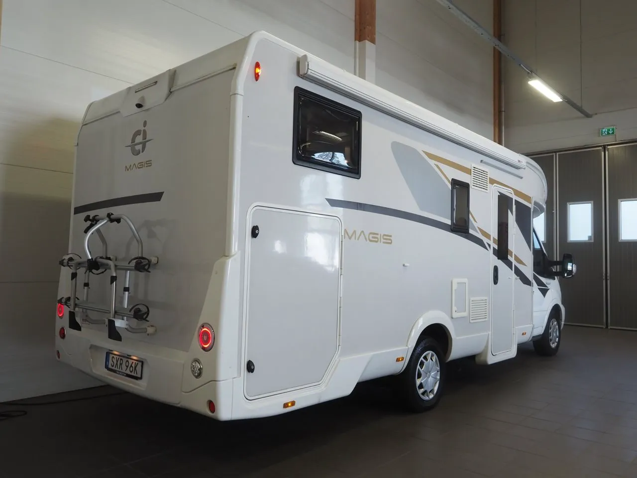 Vehicle image 3