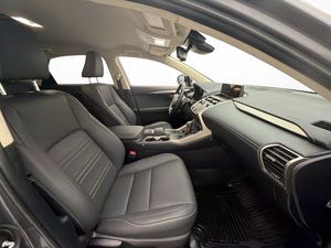 Lexus NX bild 26