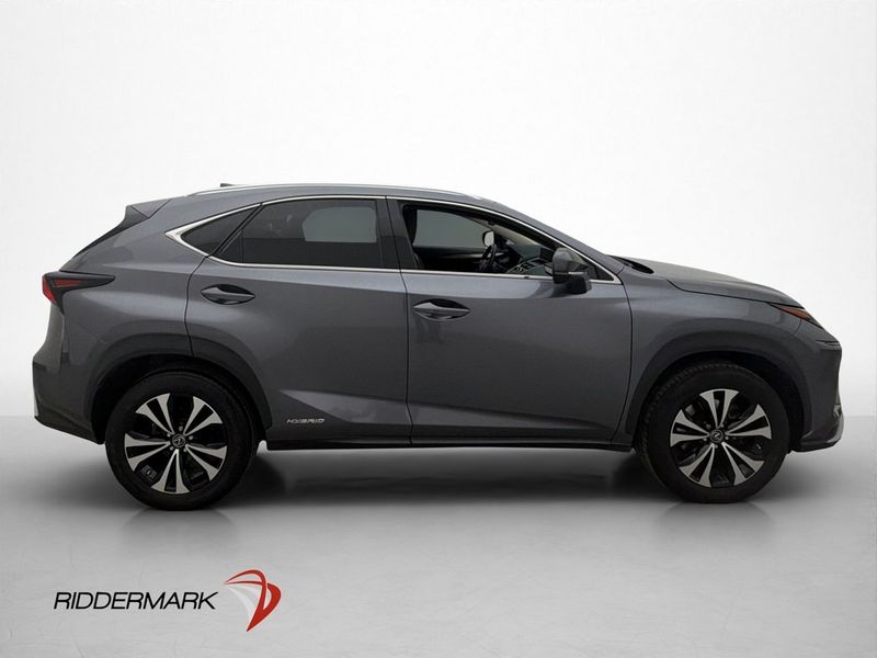 Lexus NX bild 9