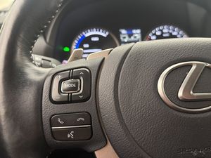 Lexus NX bild 16