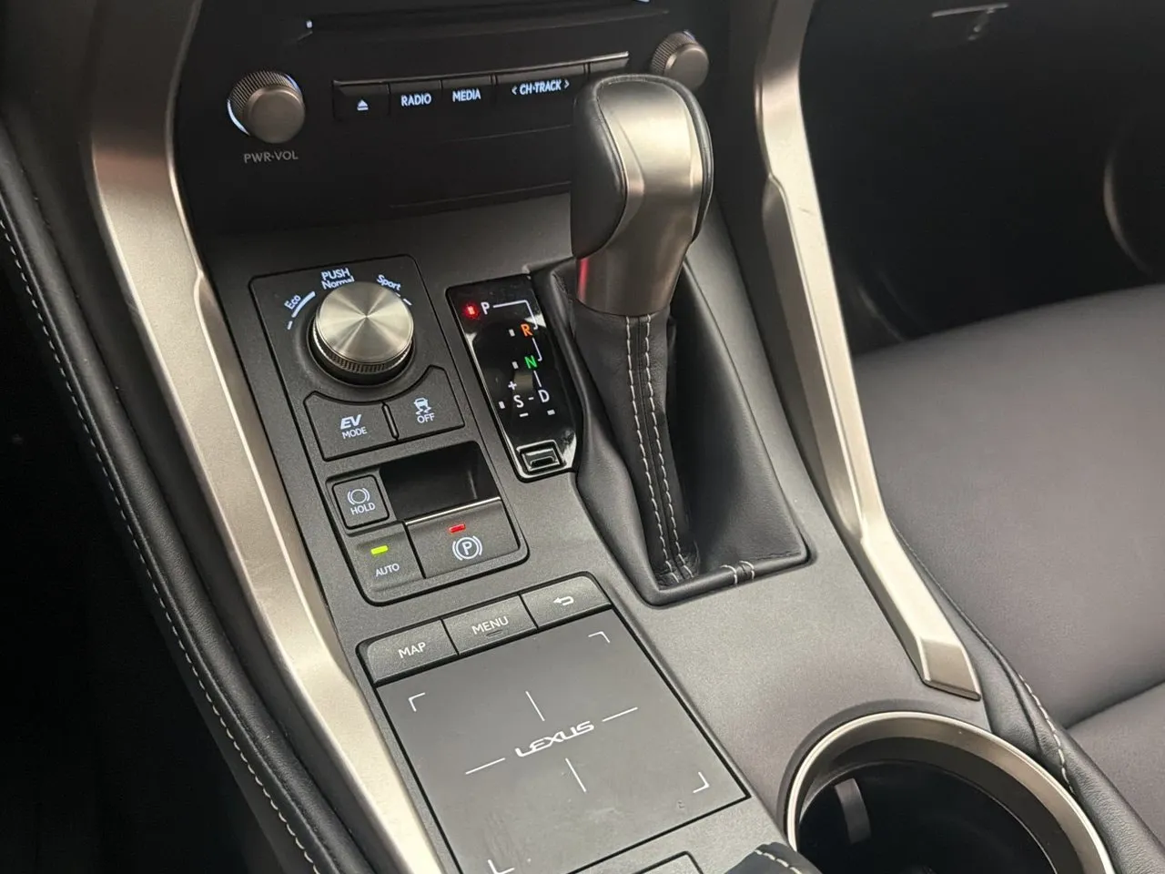 Vehicle image 24