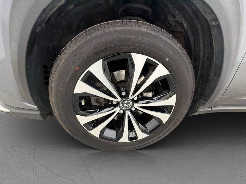 Lexus NX bild 31