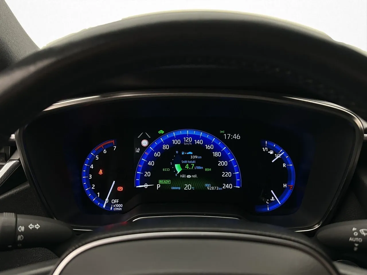 Vehicle image 18
