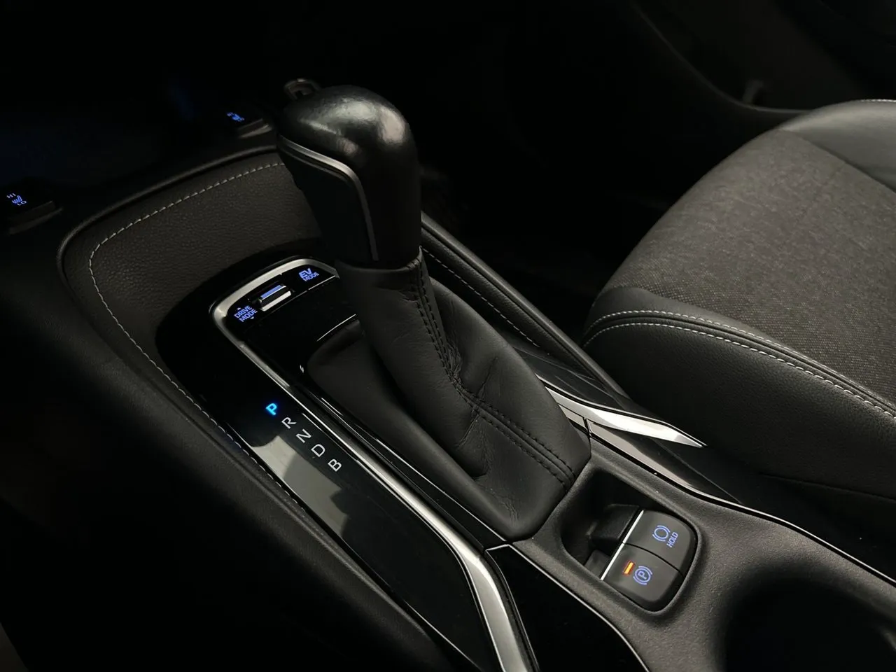 Vehicle image 23