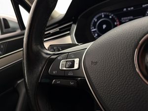 Volkswagen Passat bild 14