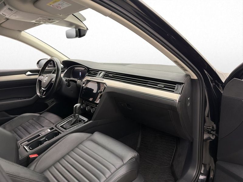 Volkswagen Passat bild 26