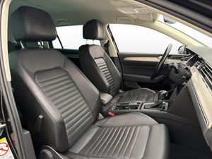 Volkswagen Passat bild 25