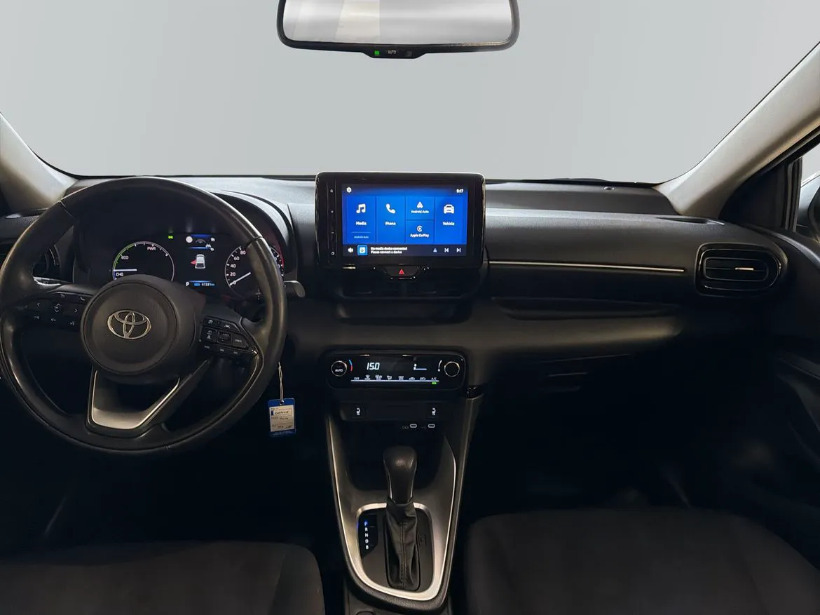 Vehicle image 7