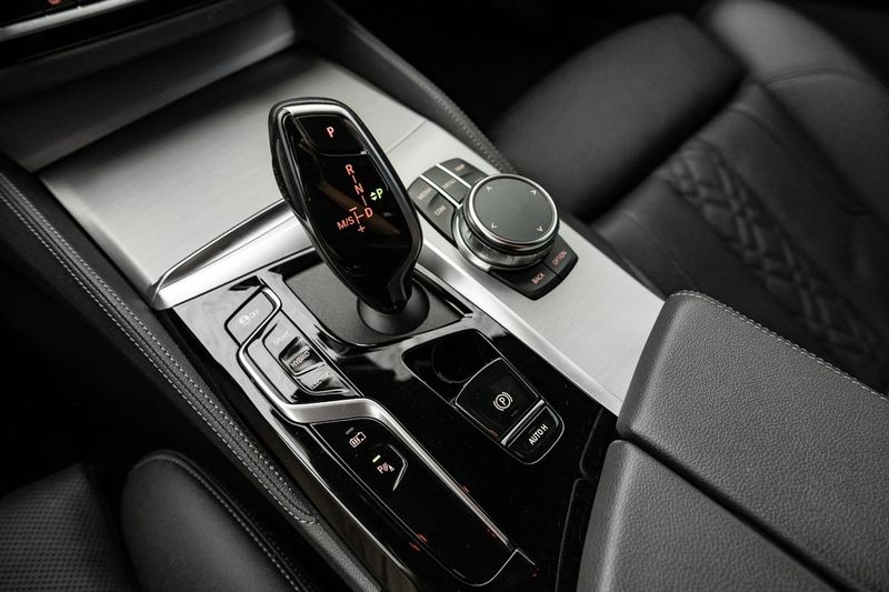 BMW 530 bild 13
