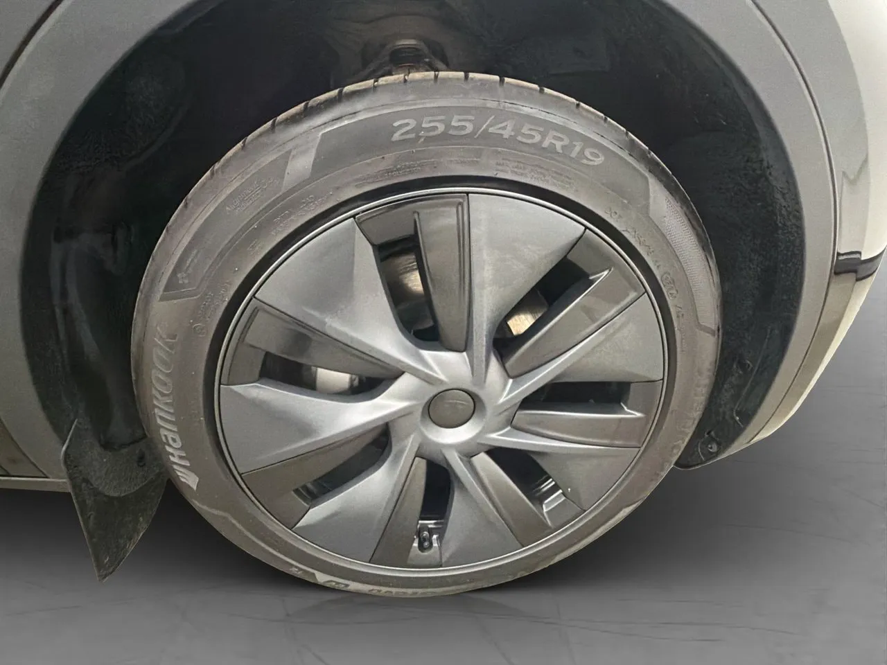 Vehicle image 34