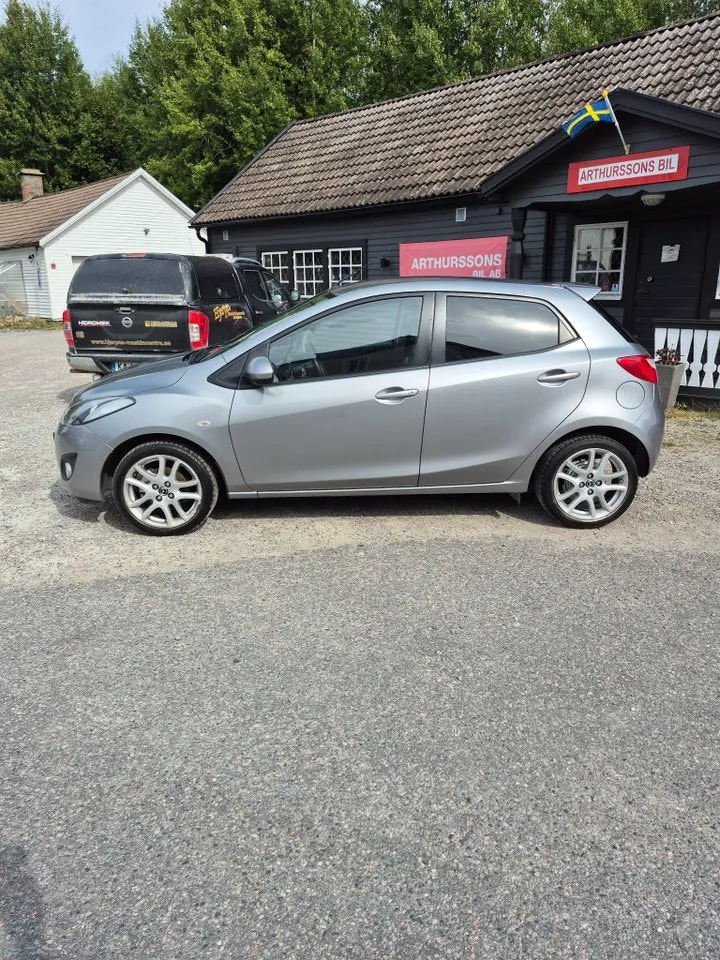 Vehicle image 1