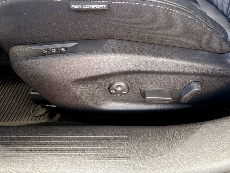 Peugeot 408 bild 5