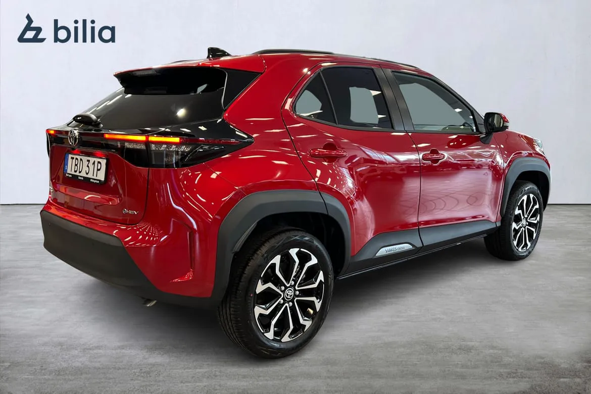 Vehicle image 18