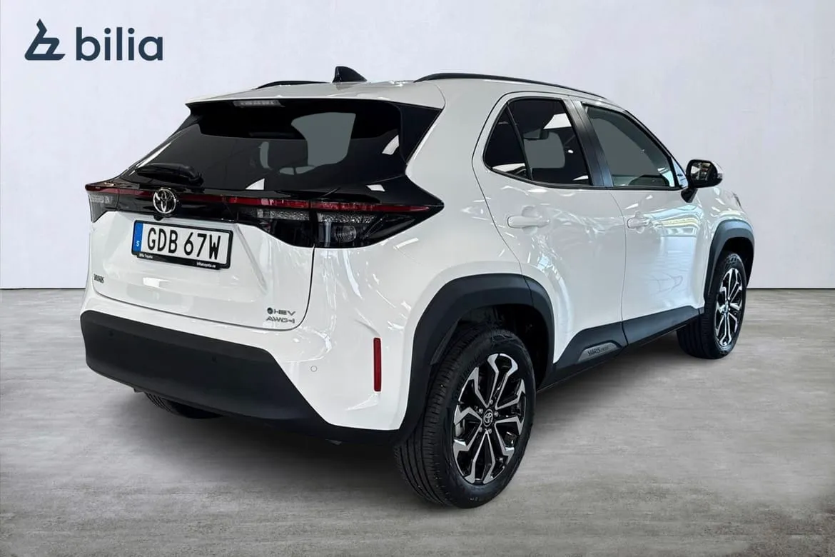 Vehicle image 18
