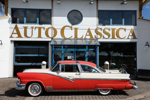 Ford Fairlane Crown Victoria 4.8 V8 - 1956