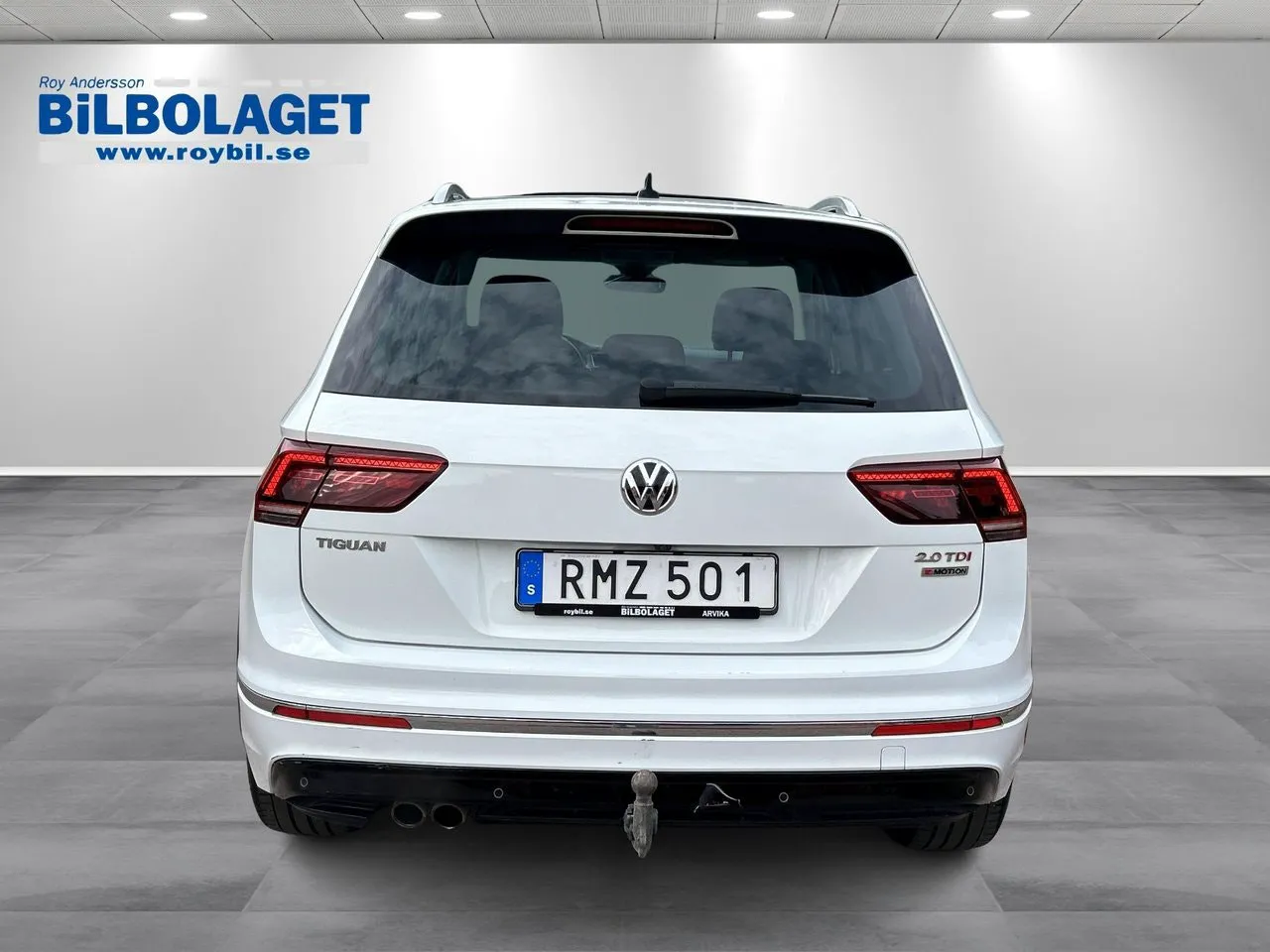 Vehicle image 13