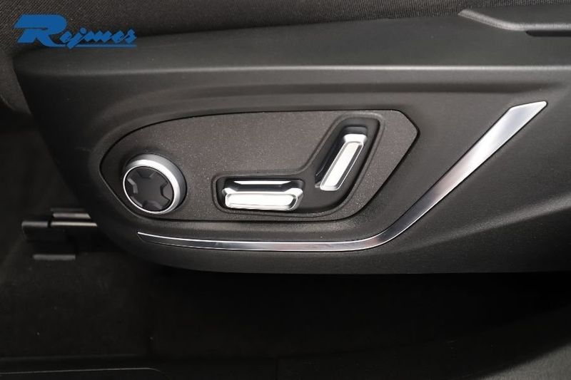 Lynk & Co 01 bild 14