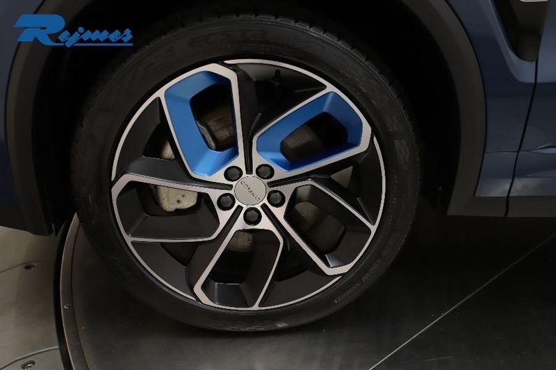 Lynk & Co 01 bild 18