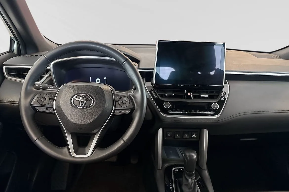 Vehicle image 8