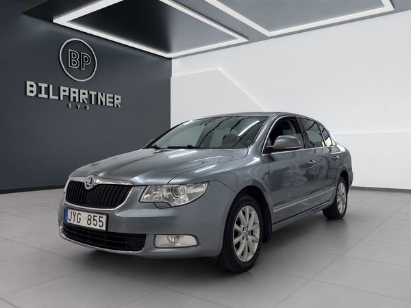 Skoda Superb 2.0 TDI Elegance/Dragkrok/Kamrem bytt/ - 2010