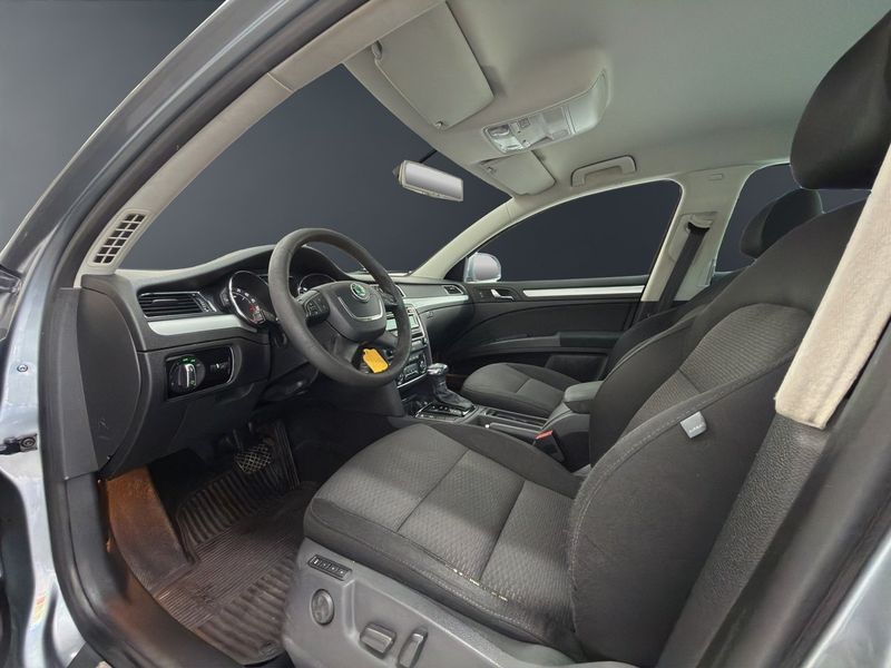 Skoda Superb bild 16