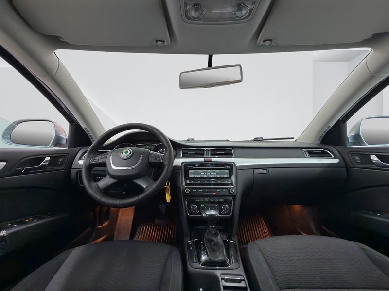 Skoda Superb bild 11