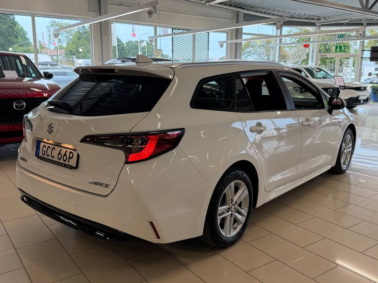 Vehicle image 3