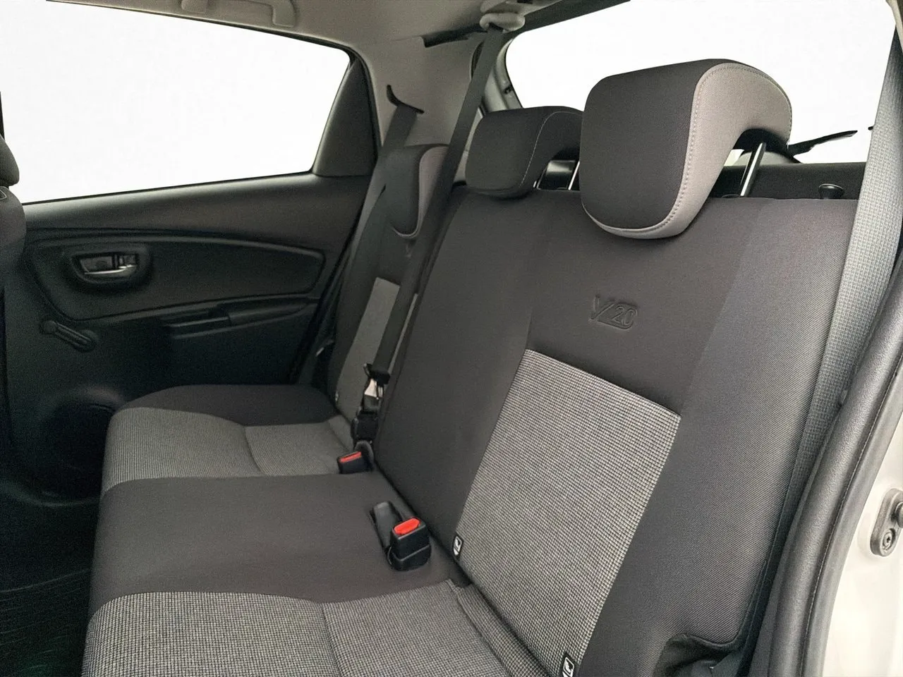 Vehicle image 14