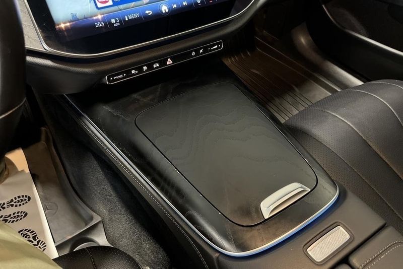 Mercedes E300 bild 12