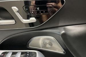 Mercedes E300 bild 13
