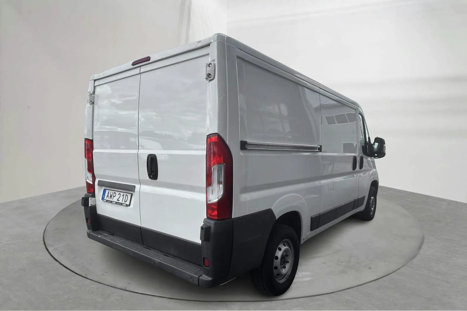 Vehicle image 2