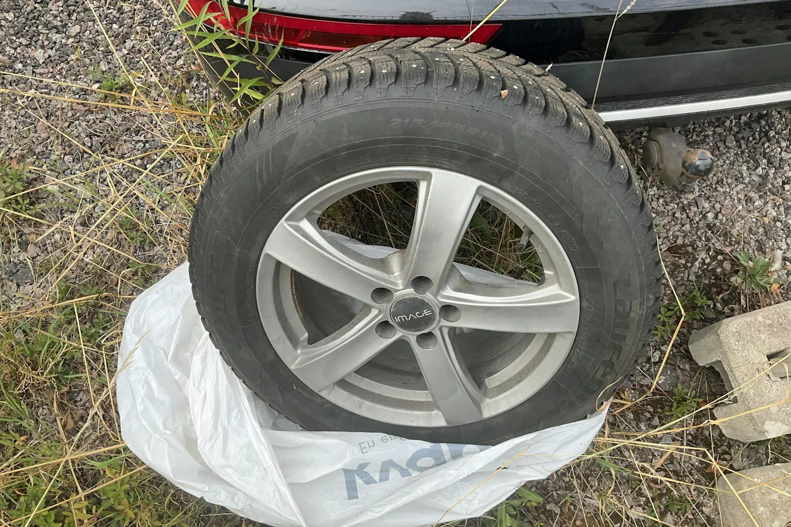 Vehicle image 14