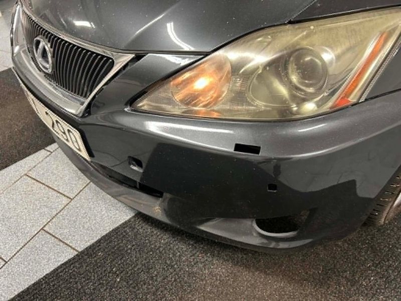 Lexus IS bild 17