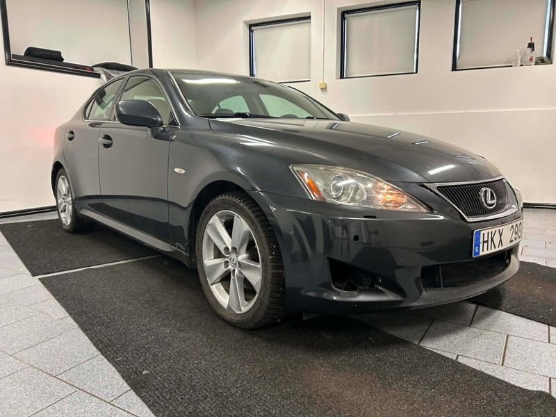 Lexus IS bild 3