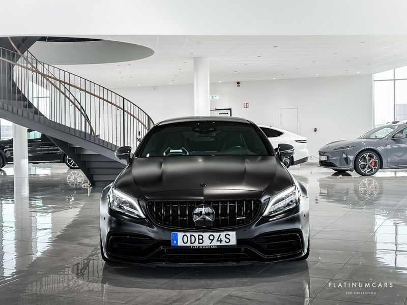Mercedes C63 AMG bild 3