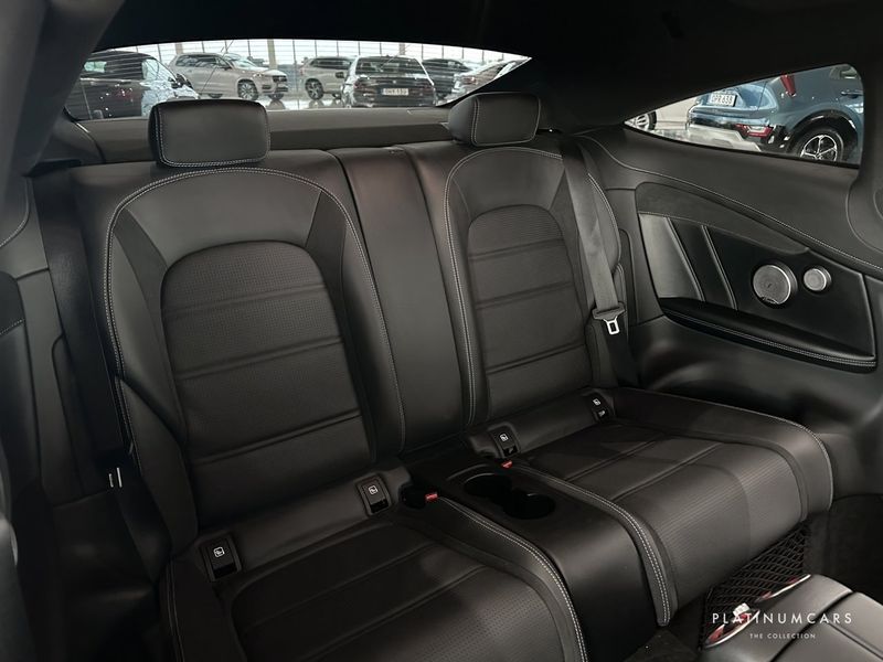 Mercedes C63 AMG bild 7