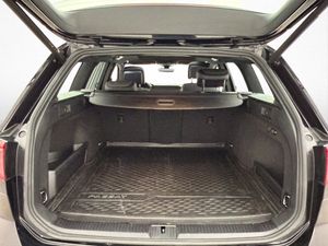 Volkswagen Passat bild 8