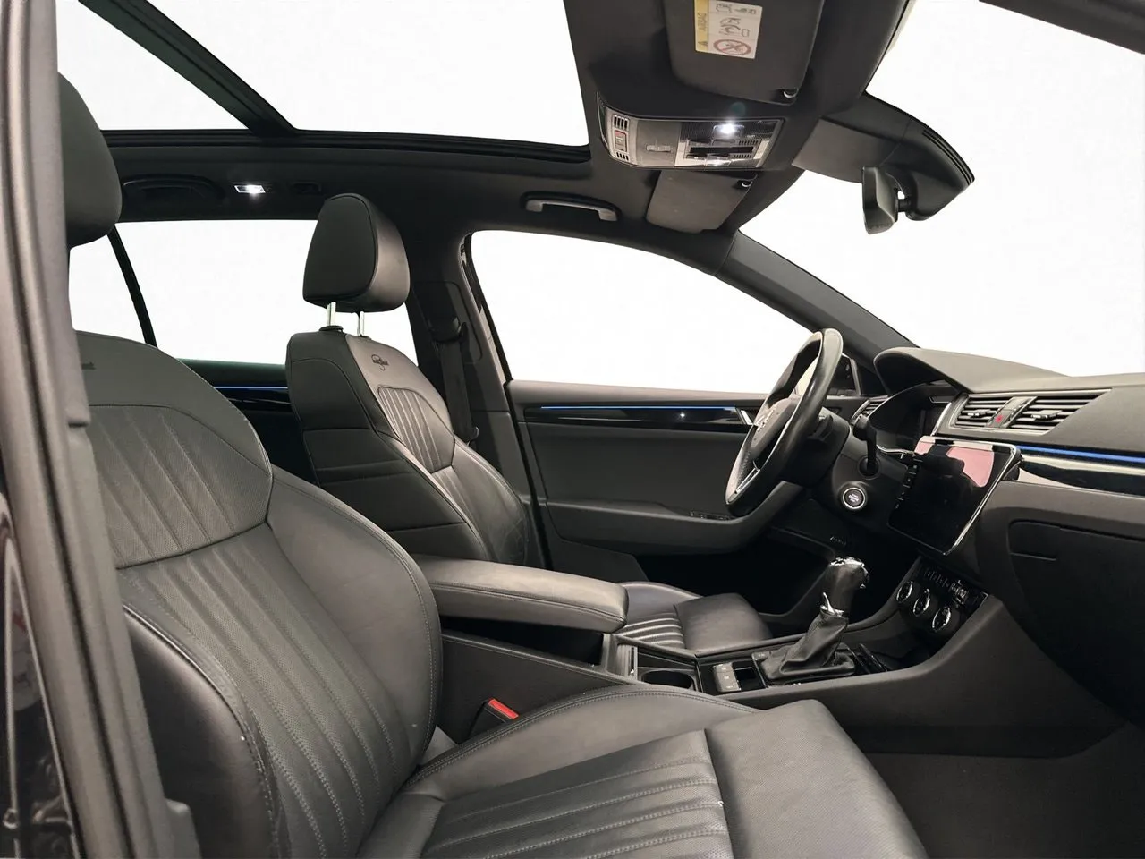 Vehicle image 22