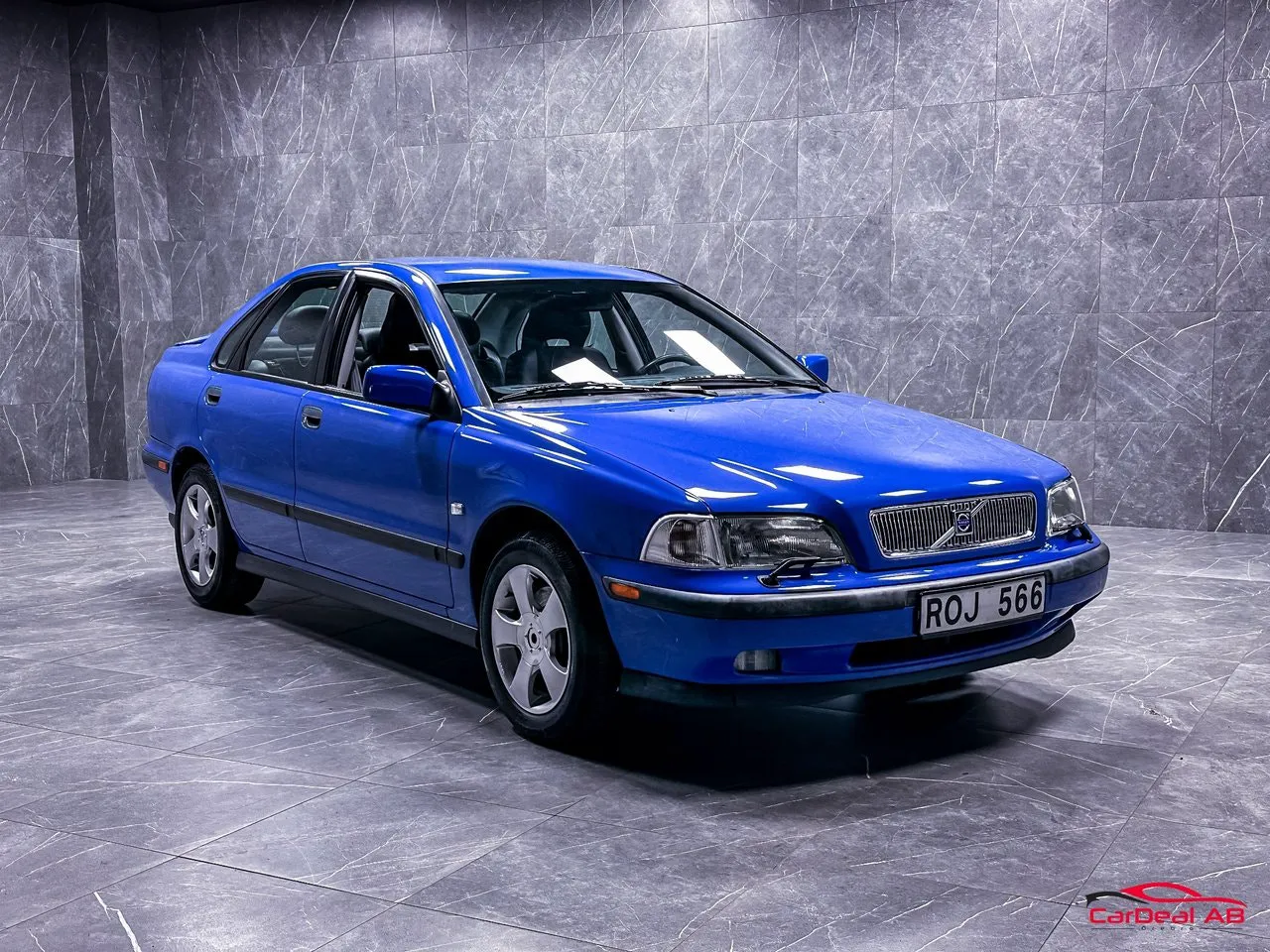 Vehicle image 8