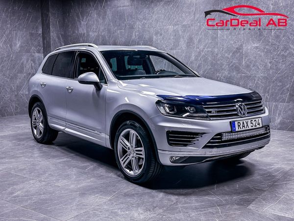 Volkswagen Touareg 3.0 V6 TDI 4Motion R LINE Drag Navi D-värmare - 2017