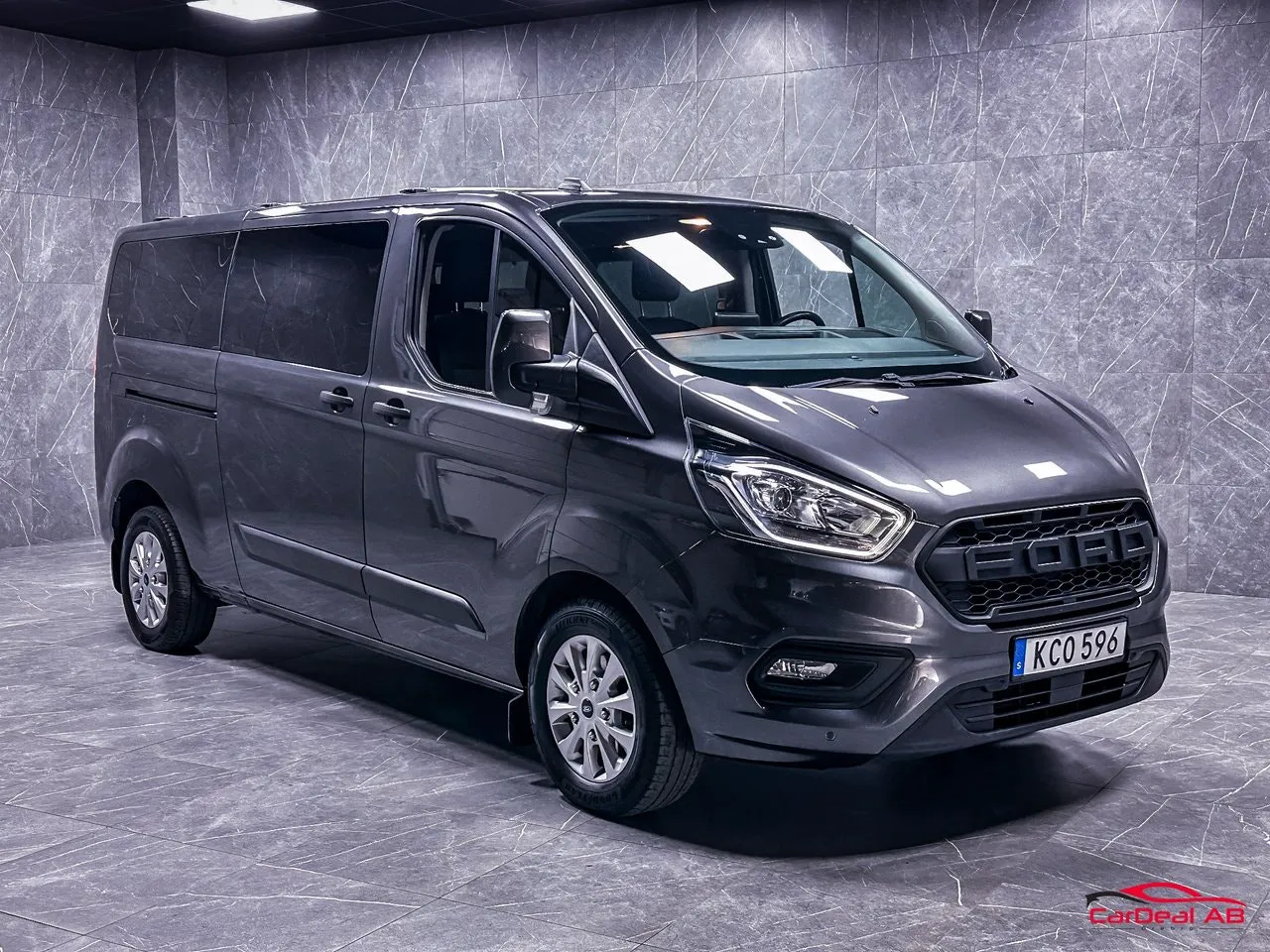 Vehicle image 8