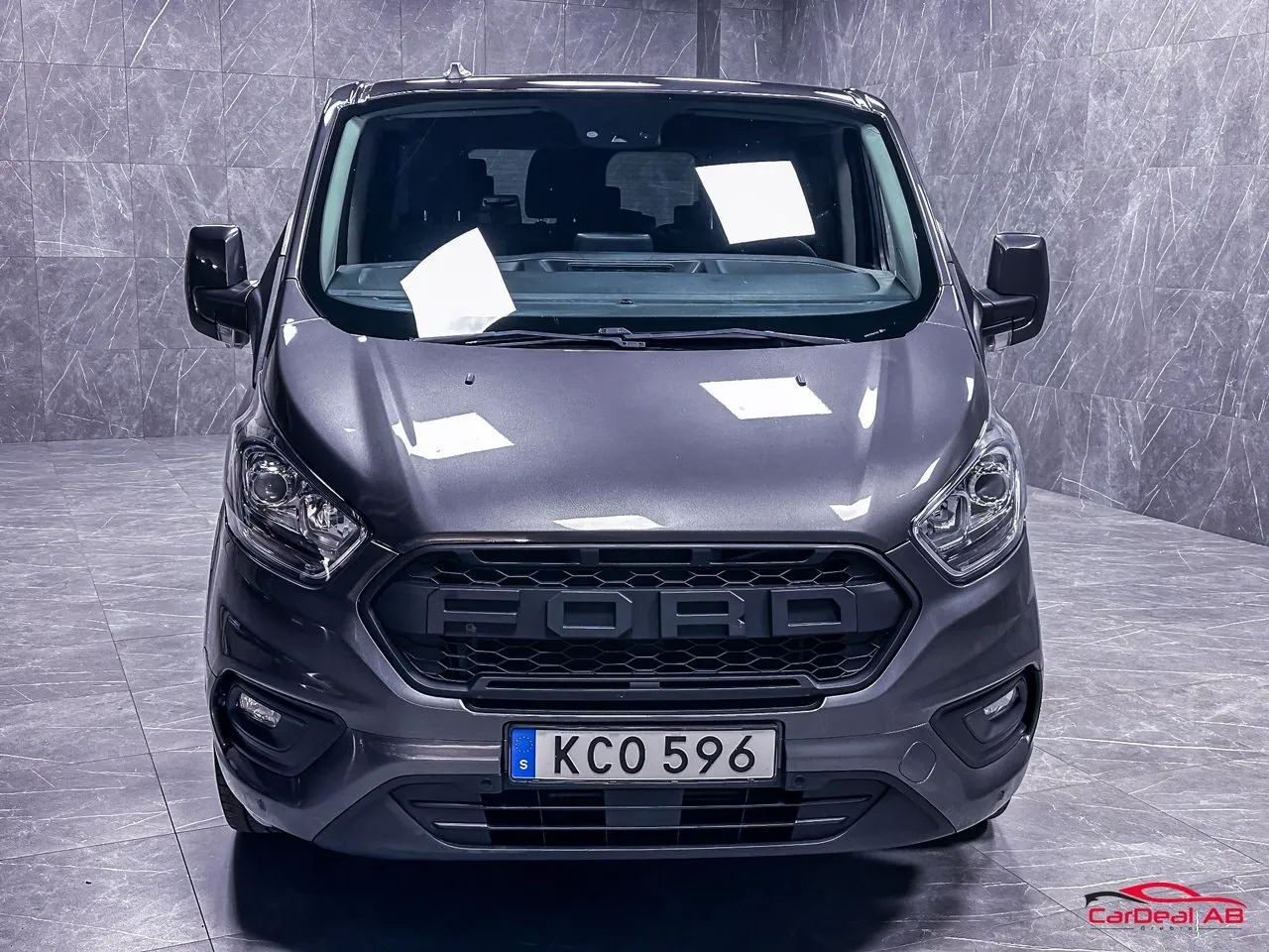 Vehicle image 7